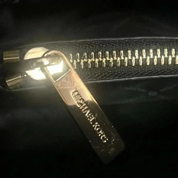 Michael Kors discontinued Sofia Large Saffiano Leather Satchel & wristlet auth* - Picture 12 of 14